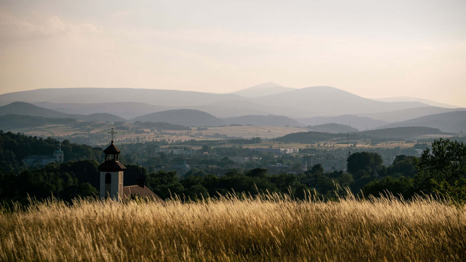 old-church-in-praire